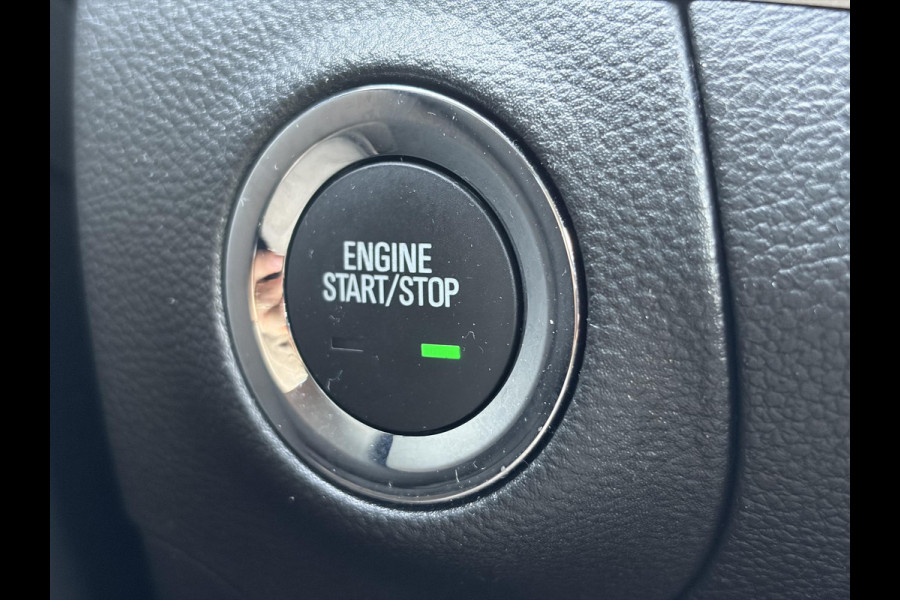 Opel Astra Sports Tourer 1.2 Business Elegance ✓1e Eigenaar✓110pk✓Carplay✓Camera✓Navi✓Clima✓Cruise✓Halfleder✓Comfortstoel✓Pdc V+A✓6 Bak✓Dealer Onderhouden✓Keyless✓Lm velgen✓N.A.P✓Apk tot 06-2027