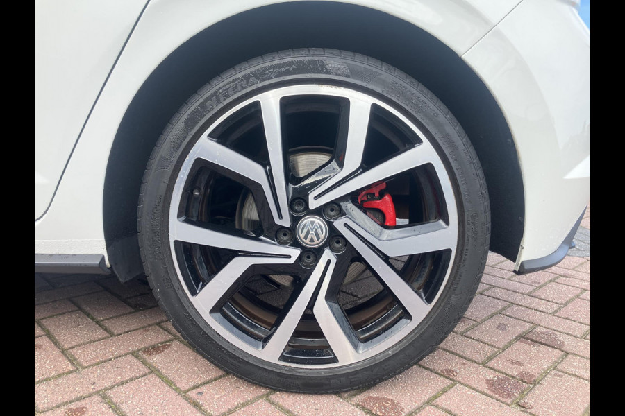 Volkswagen Polo 2.0 TSI GTI | ACC | Open dak | LED