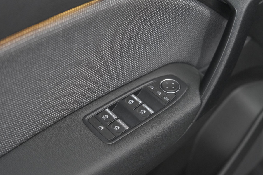 Renault Symbioz 1.6 E-Tech full hybrid 145 techno | Elektrische Kofferklep | Adaptieve Cruise Control | Camera | Parkeersensoren