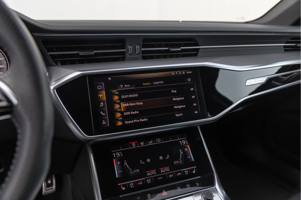 Audi A6 Avant 55 TFSI Quattro 340pk S-line Luchtv. HD-Matrix 4-wielsturing Standkachel ACC