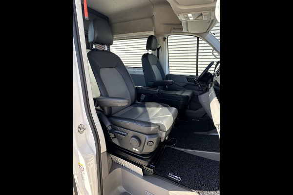 Volkswagen Crafter 35 2.0 TDI RWD L2H2 DC Dubbele cabine Highline 177pk achterwielaanrijving 3500kg trekgewicht