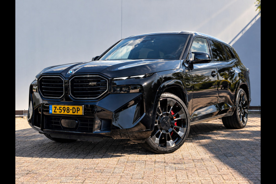 BMW XM PHEV 30 kWh Driving Assistant Professional B&W HUD Massage 360° Elek.Trekhaak Orig.NL BOMVOL!