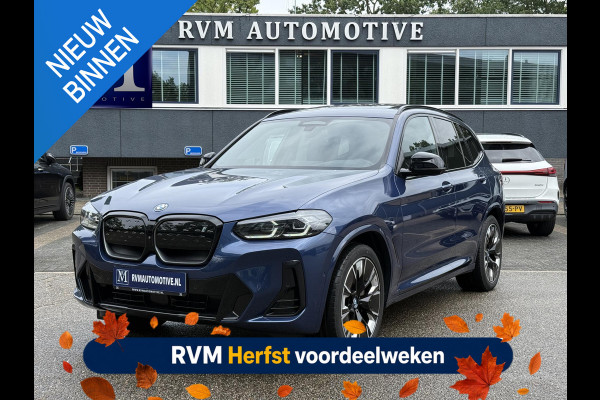 BMW iX3 High Executive 80 kWh M-SPORT SHADOW| SOH 99%| VAN: 43.900,- VOOR: 40.877,- UW HERFSTVOORDEEL: 3.023,| SUPER COMPLEET!| 360 CAMERA| HARMAN KARDON| ELEKTRISCHE STOELEN| HUD|DRIVING ASS. PROFF!| ELEKTRISCHE ACHTERKLEP| GESTURE CONTROL|