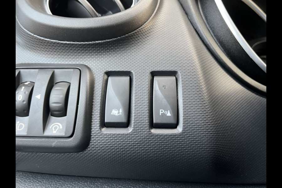 Renault Trafic 2.0 dCi E6 120pk Comfort 3p Lease €253p/m, Airco, PDC, Cruise controle, Onderhoudshistorie aanwezig