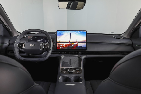 GEELY Starray EM-i 1.5 Max+ PHEV | 136km Elektrisch |S/K-Panodak | 360 Camera | NAV+App. Connect | V2L | Warmtepomp | HUD | Stoelverwarming & verkoeling | Memory | Elek. klep | Flyme | LM 19" | 7080