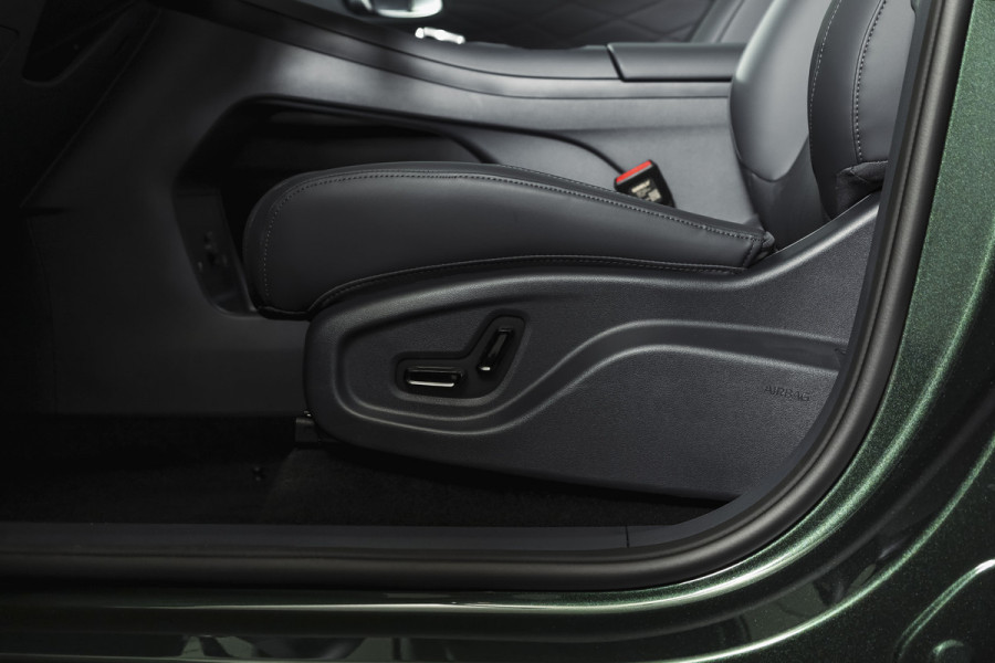 GEELY Starray EM-i 1.5 Max+ PHEV | 136km Elektrisch |S/K-Panodak | 360 Camera | NAV+App. Connect | V2L | Warmtepomp | HUD | Stoelverwarming & verkoeling | Memory | Elek. klep | Flyme | LM 19" | 7080