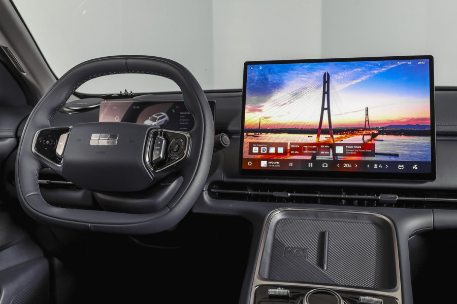 GEELY Starray EM-i 1.5 Max+ PHEV | 136km Elektrisch |S/K-Panodak | 360 Camera | NAV+App. Connect | V2L | Warmtepomp | HUD | Stoelverwarming & verkoeling | Memory | Elek. klep | Flyme | LM 19" | 7080