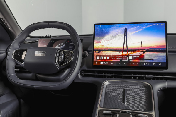 GEELY Starray EM-i 1.5 Max+ PHEV | 136km Elektrisch |S/K-Panodak | 360 Camera | NAV+App. Connect | V2L | Warmtepomp | HUD | Stoelverwarming & verkoeling | Memory | Elek. klep | Flyme | LM 19" | 7080