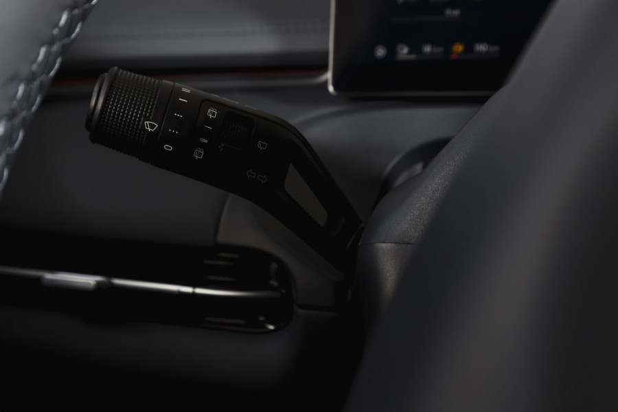 GEELY Starray EM-i 1.5 Max+ PHEV | 136km Elektrisch |S/K-Panodak | 360 Camera | NAV+App. Connect | V2L | Warmtepomp | HUD | Stoelverwarming & verkoeling | Memory | Elek. klep | Flyme | LM 19" | 7080