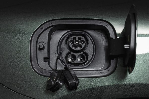 GEELY Starray EM-i 1.5 Max+ PHEV | 136km Elektrisch |S/K-Panodak | 360 Camera | NAV+App. Connect | V2L | Warmtepomp | HUD | Stoelverwarming & verkoeling | Memory | Elek. klep | Flyme | LM 19" | 7080