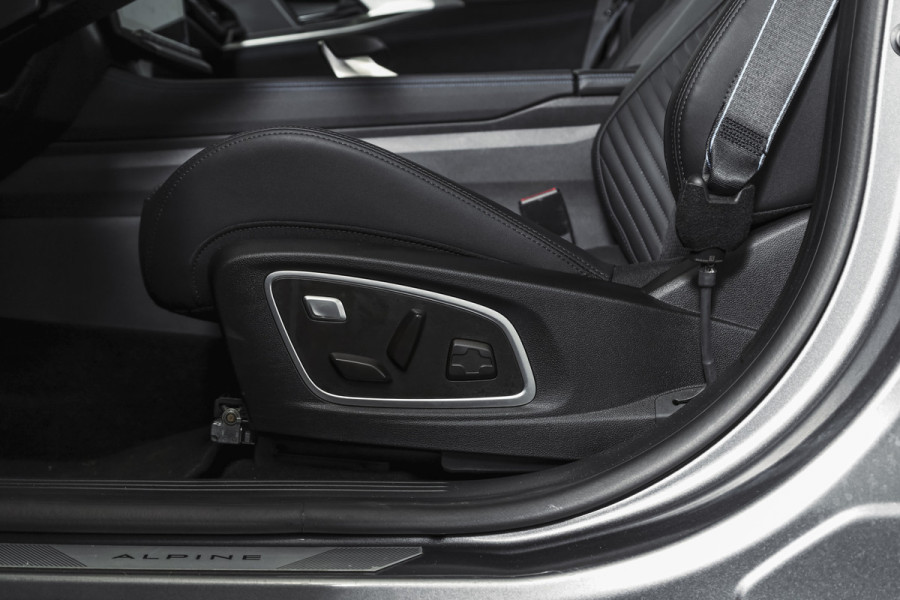 Renault Austral 1.2 E-Tech full hybrid 200 esprit Alpine | 360 Camera | Elek. Stoelen | Winterpack | Dig. Cockpit | Adapt. Cruise | PDC | NAV+App. Connect | ECC | LM 20" | 5819
