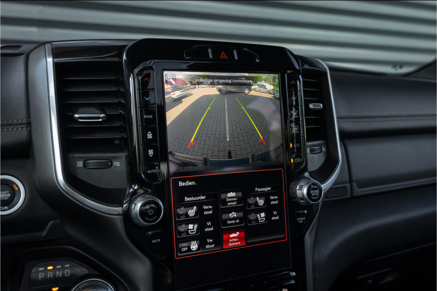 Dodge Ram 1500 5.7 V8 4x4 Crew Cab Laramie Pano - Harman Kardon - Trekhaak