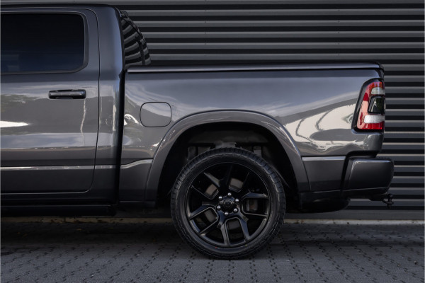 Dodge Ram 1500 5.7 V8 4x4 Crew Cab Laramie Pano - Harman Kardon - Trekhaak
