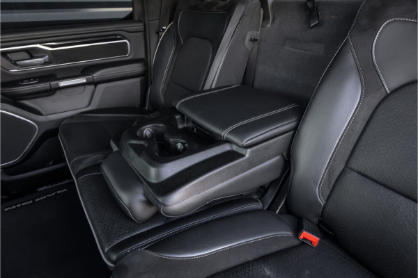 Dodge Ram 1500 5.7 V8 4x4 Crew Cab Laramie Pano - Harman Kardon - Trekhaak
