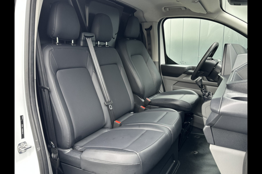 Ford Transit Custom 2.0 TDCI 136 PK TREND / L2H1 / 2.800 KG AHG / CAMERA / CRUISE / 3 ZITS / AIRCO / CARPLAY