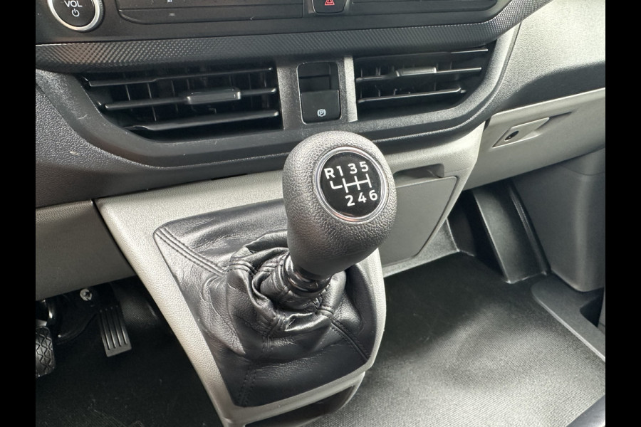 Ford Transit Custom 2.0 TDCI 136 PK TREND / L2H1 / 2.800 KG AHG / CAMERA / CRUISE / 3 ZITS / AIRCO / CARPLAY