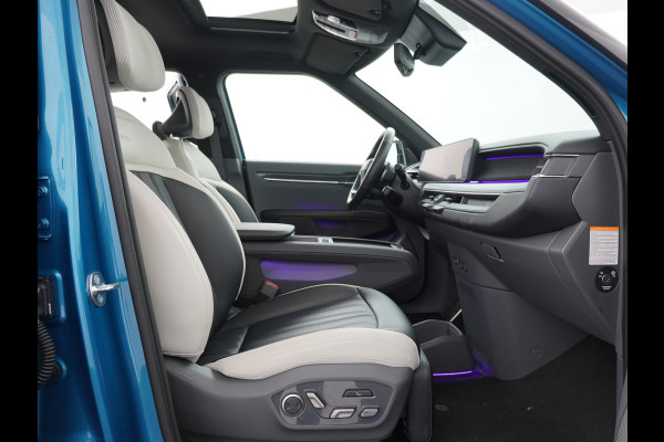 Kia EV9 Launch Edition GT-Line AWD 100 kWh - Navigatiesysteem 12,3 inch scherm - Batterijverwarming - Digitale Key - Head-up display - Bi-directioneel laden & Slimladen (V2G/V2H) - Fabrieksgarantie tot 10-2030