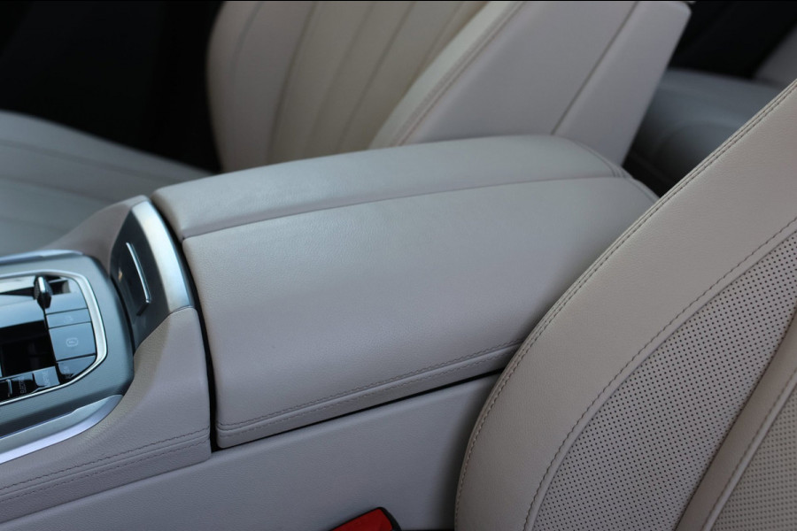 BMW X5 XDrive45e M-Sport *Pano*Massage*4-Wiel besturing*Trekhaak*H/K*