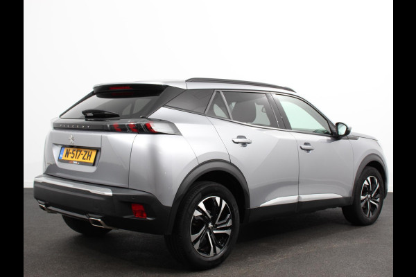 Peugeot 2008 1.2 PureTech Allure Navigatie Cruise control Lichtmetalen velgen Climate control Parkeersensor achter Apple Carplay/ Android auto Camera