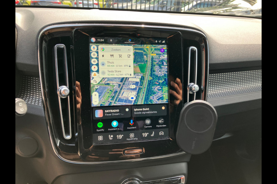 Volvo XC40 Recharge Core / Trekhaak / Camera / CarPlay / Sfeerverlichting / 20'' / Stoel+Stuurverwarming / DAB / Cruise Control
