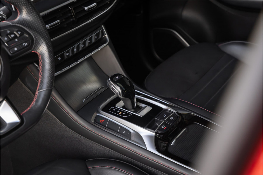 MG EHS 1.5 TGDI Luxury Pano- Carplay - Trekhaak