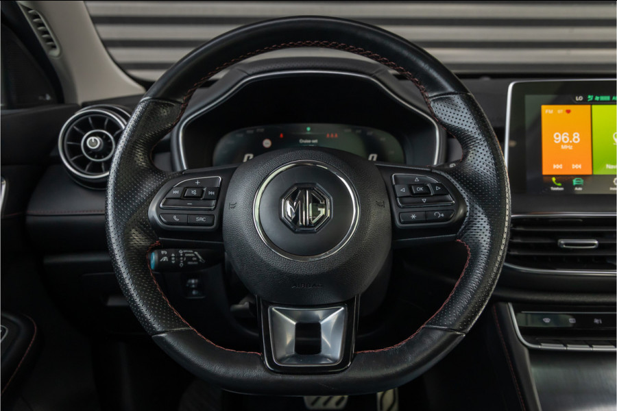 MG EHS 1.5 TGDI Luxury Pano- Carplay - Trekhaak