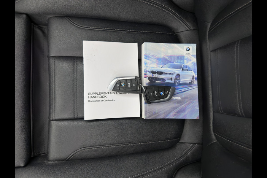 BMW 3-serie 320e M-Sport-Styling Business Edition Plus (Plug-In) {SoH-88%} (INCL-BTW) Aut. * PANO | LEATHER | FULL-LED | HEATED-SPORTSEATS | NAVI-FULLMAP | KEYLESS | PRIVACY-GLASS | HIFI-SOUND | ECC | PDC | SHIFTPADDLES | DAB | CARPLAY |  CRUISE | 19''ALU*