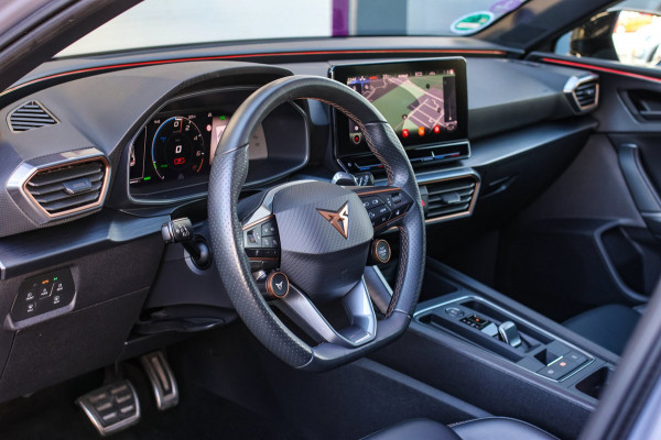 CUPRA Leon 1.4 e-Hybrid VZ Performance *Pano*Leder*Camera*DCC*ACC*