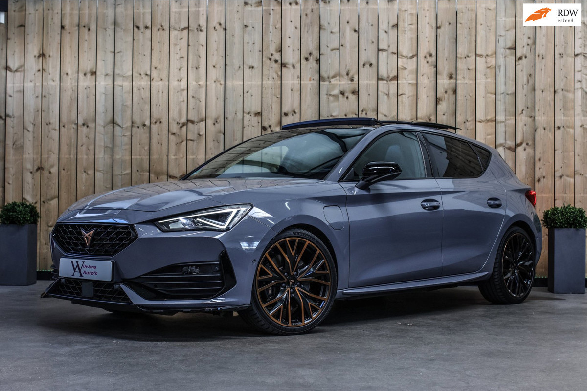 CUPRA Leon 1.4 e-Hybrid VZ Performance *Pano*Leder*Camera*DCC*ACC*