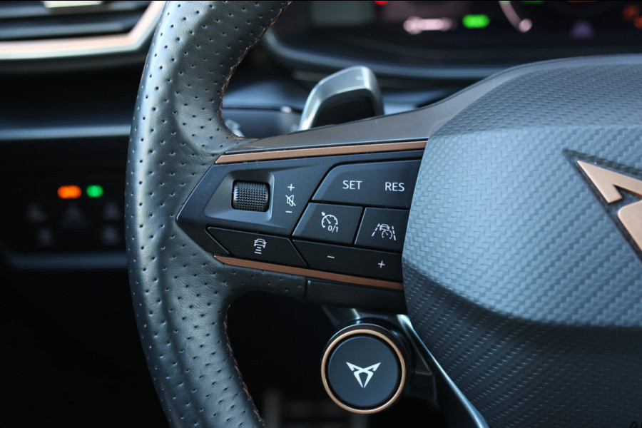 CUPRA Leon 1.4 e-Hybrid VZ Performance *Pano*Leder*Camera*DCC*ACC*