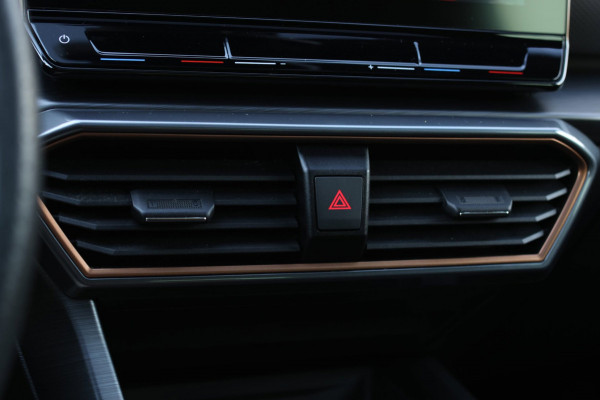 CUPRA Leon 1.4 e-Hybrid VZ Performance *Pano*Leder*Camera*DCC*ACC*