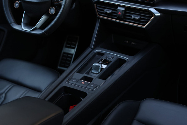 CUPRA Leon 1.4 e-Hybrid VZ Performance *Pano*Leder*Camera*DCC*ACC*