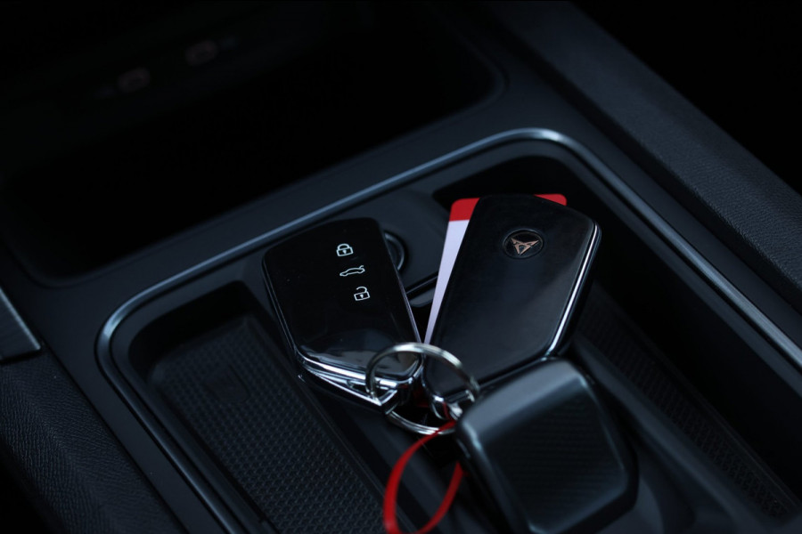 CUPRA Leon 1.4 e-Hybrid VZ Performance *Pano*Leder*Camera*DCC*ACC*