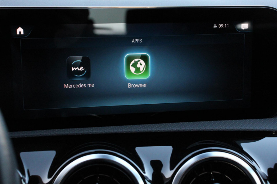 Mercedes-Benz A-Klasse 180 7-DCT Progressive Style Plus Navigatie Climate Control Camera Led 17"Lichtmetalen velgen Dab Half Leder Cruise control