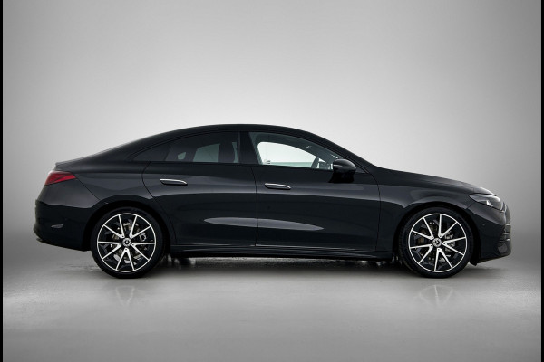 Mercedes-Benz CLA-Klasse 180 Business Solution AMG | Nightpakket | Memorypakket | MULTIBEAM LED | Smartphone integratie | THERMOTRONIC | Inclusief 24 maanden MB Certified garantie voor Europa.
