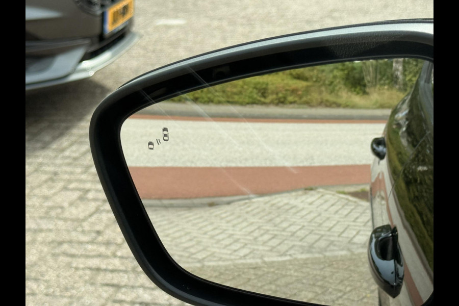 Ford Kuga 2.5 PHEV ST-Line X 243pk | Panoramadak | Wegklapbare trekhaak | Head up Display | Adaptive LED | Bang&Olufsen | AGR-stoelen | 2.100 kg trekgewicht