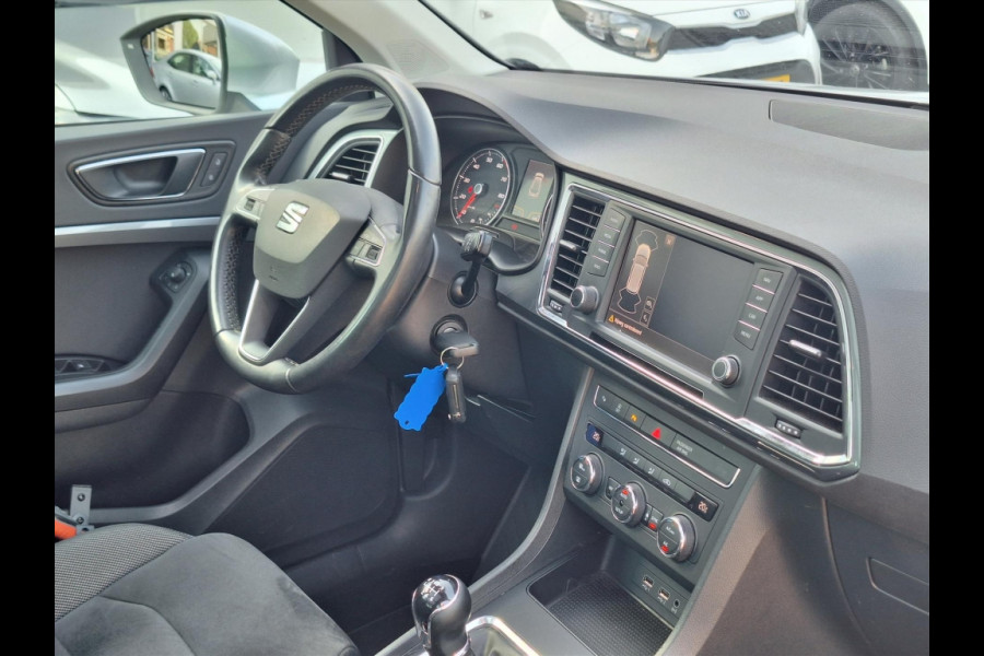 Seat Ateca 1.0 EcoTSI Limited Edition | Trekhaak, Panoramadak, Navigatie, LED, Parkeersensoren, Apple CarPlay/Android Auto