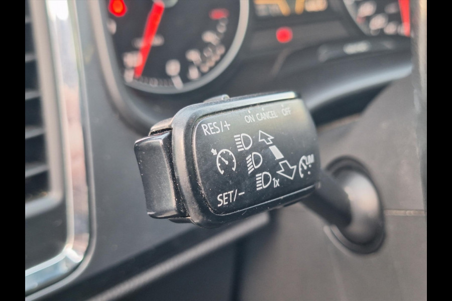 Seat Ateca 1.0 EcoTSI Limited Edition | Trekhaak, Panoramadak, Navigatie, LED, Parkeersensoren, Apple CarPlay/Android Auto