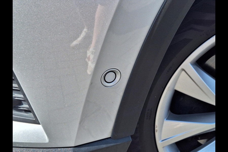 Seat Ateca 1.0 EcoTSI Limited Edition | Trekhaak, Panoramadak, Navigatie, LED, Parkeersensoren, Apple CarPlay/Android Auto