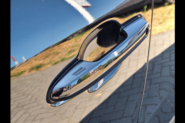 Toyota RAV4 2.5 Hybrid AWD Style | Trekhaak, Dodehoekherkenning, Stoel + Stuurverwarming, 18inch, Keyless, 1.650KG Trekgewicht