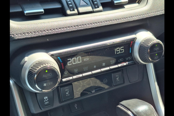 Toyota RAV4 2.5 Hybrid AWD Style | Trekhaak, Dodehoekherkenning, Stoel + Stuurverwarming, 18inch, Keyless, 1.650KG Trekgewicht