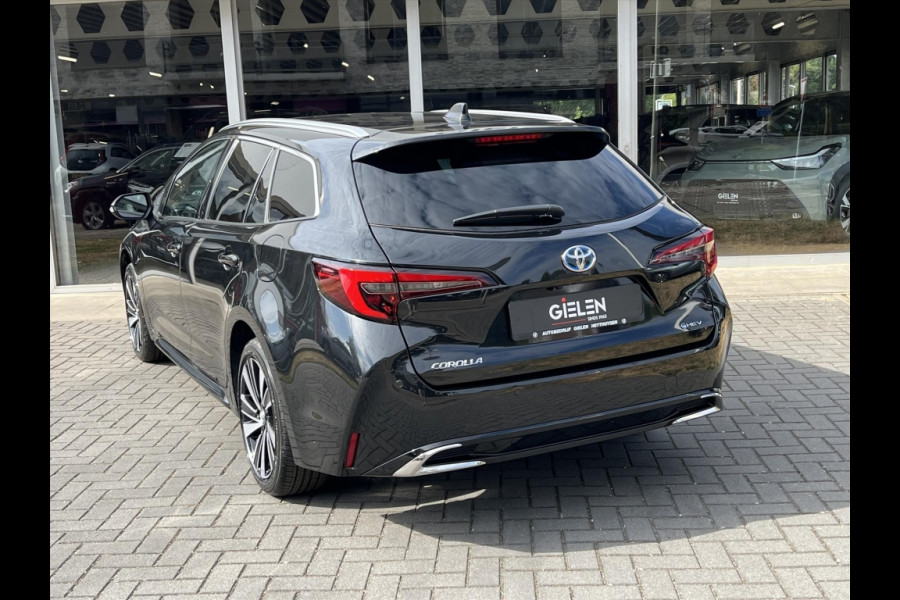 Toyota Corolla Touring Sports 140 Dynamic Plus | Stoel + Stuurverwarming, 17 inch, Parkeersensoren, Keyless, Groot scherm