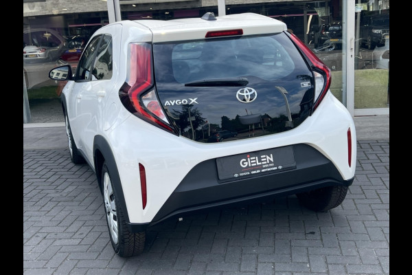 Toyota Aygo X 1.0 VVT-i S-CVT Automaat Business | Stoelverwarming, Apple CarPlay/Android Auto, Airco, Parkeercamera