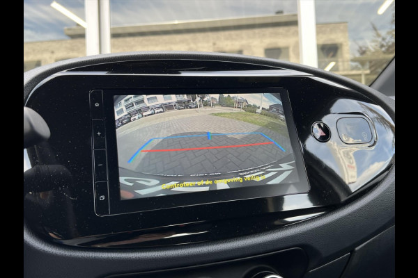 Toyota Aygo X 1.0 VVT-i S-CVT Automaat Business | Stoelverwarming, Apple CarPlay/Android Auto, Airco, Parkeercamera
