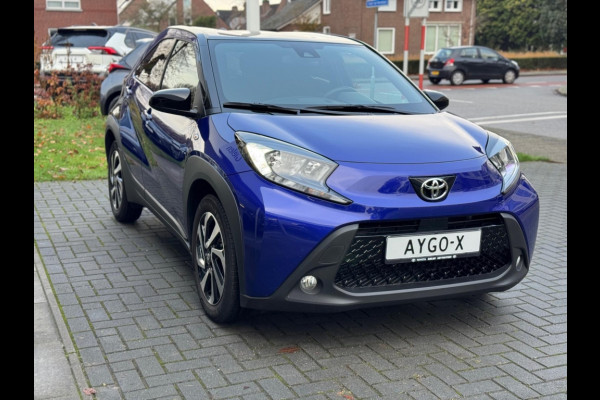 Toyota Aygo X 1.0 VVT-i MT Pulse Bi-tone | Juniper blue, 17 inch, Privacy glass, Apple CarPlay/Android auto, Airconditioning, Parkeercamera