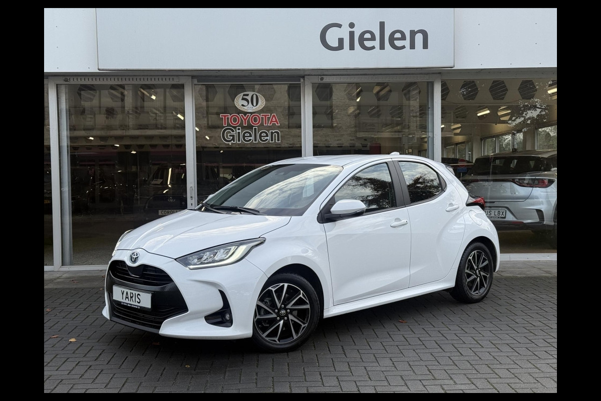 Toyota Yaris 1.5 Hybrid Dynamic Plus | Stoelverwarming, 16 inch, LED, Apple CarPlay/Android Auto, Parkeercamera, Keyless
