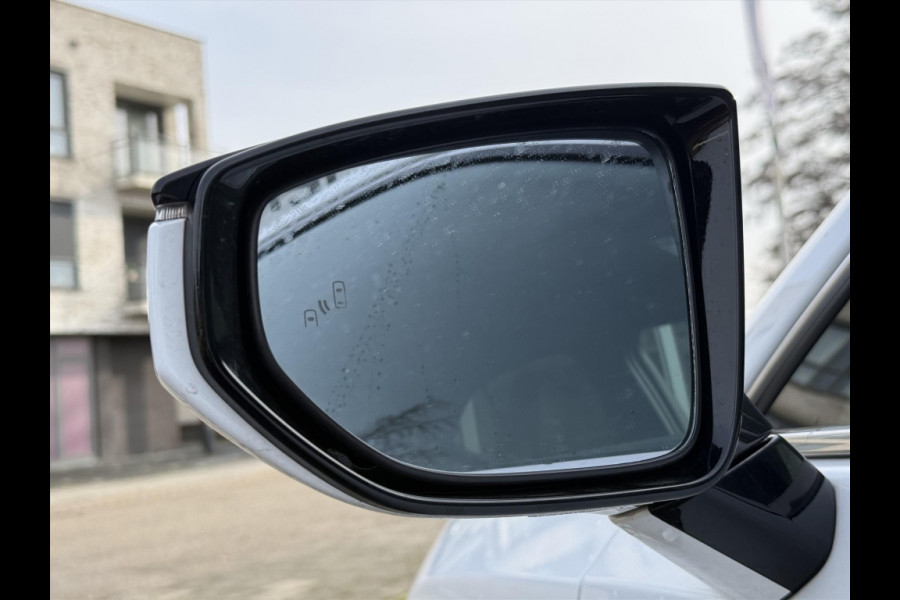Lexus UX 250h F Sport Line | Facelift, Head up display, Blind Spot, 18 inch, Parkeersensoren, Stoel + Stuurverwarming, Groot scherm
