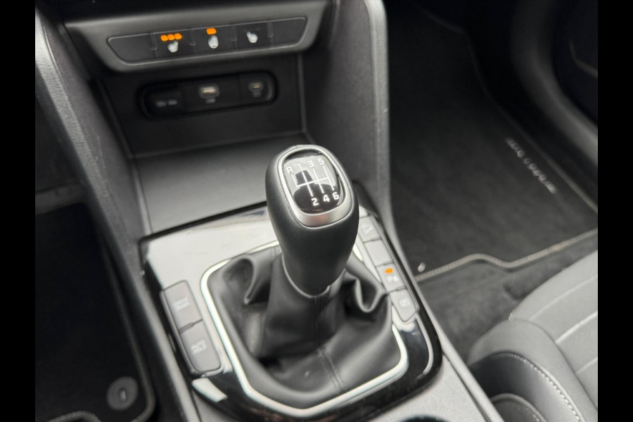 Kia Sportage 1.6 T-GDi MHEV DynamicLine | Stoel + Stuurverwarming, Parkeersensoren, Groot scherm, Adaptive cruise control, 1.650KG Trekgewich