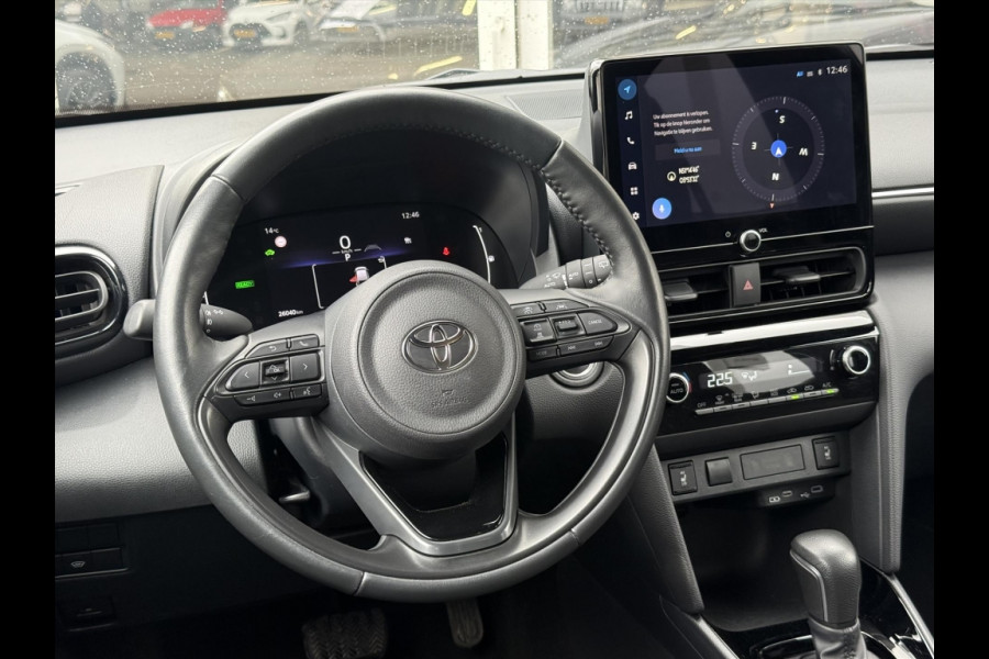Toyota Yaris Cross 1.5 Hybrid First Edition Plus | Parkeersensoren, Stoel + Stuurverwarming, Groot scherm, Keyless, 17 inch