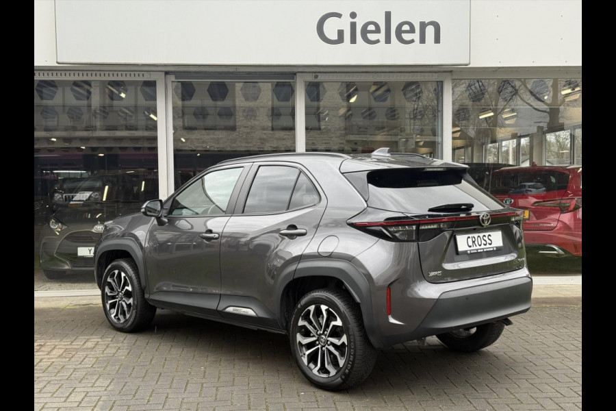 Toyota Yaris Cross 1.5 Hybrid First Edition Plus | Parkeersensoren, Stoel + Stuurverwarming, Groot scherm, Keyless, 17 inch